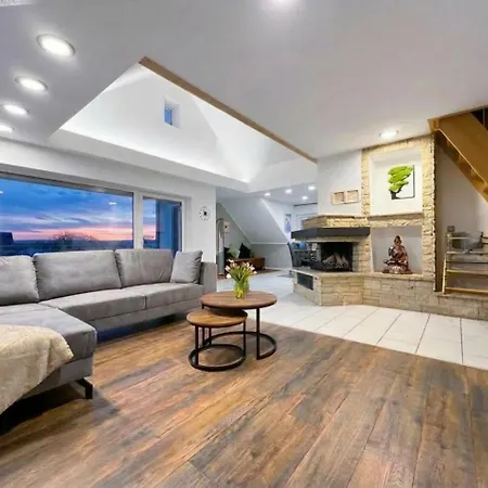 Sky Loft Schwarzach 슈발젠호프
